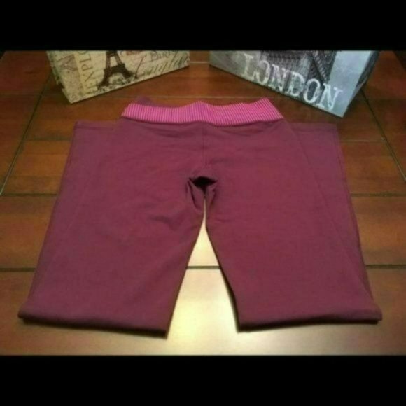 Lululemon Astro Pants Plum and Raspberry Hyper Stripe, Size 6 - Picture 2 of 3